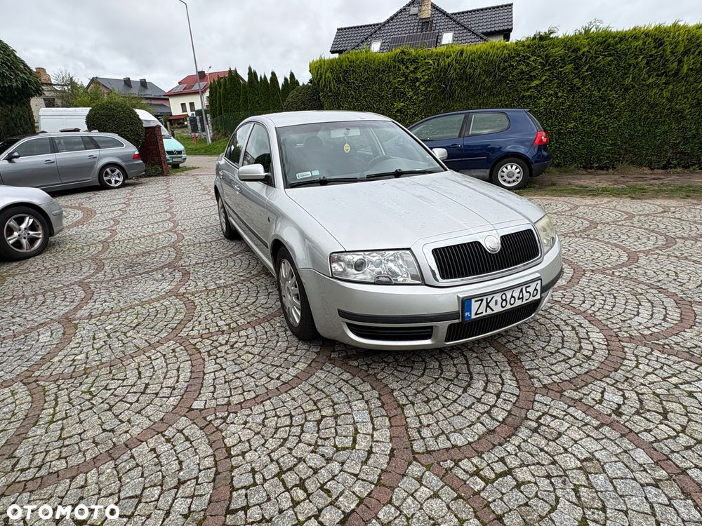 Skoda Superb 1.8 Turbo Elegance - 6