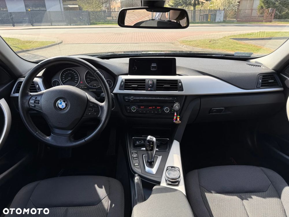 BMW Seria 3 - 8