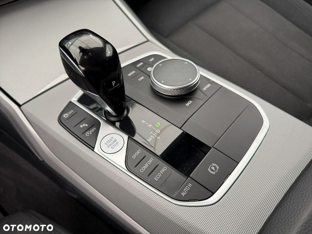 BMW Seria 3 - 16