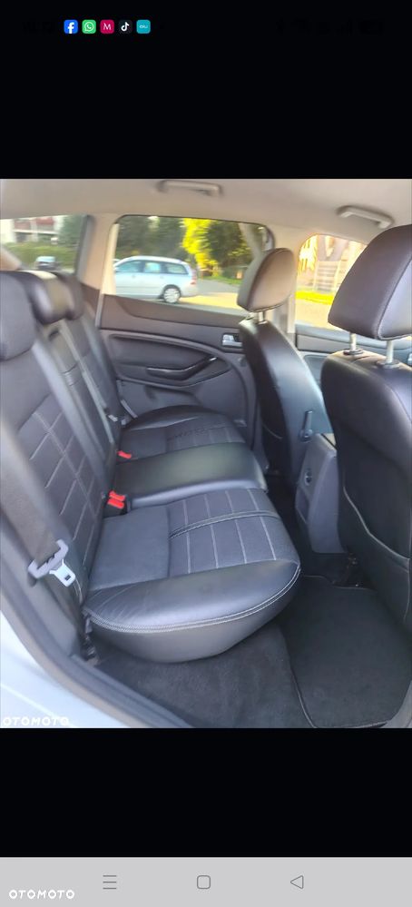 Ford Kuga - 12