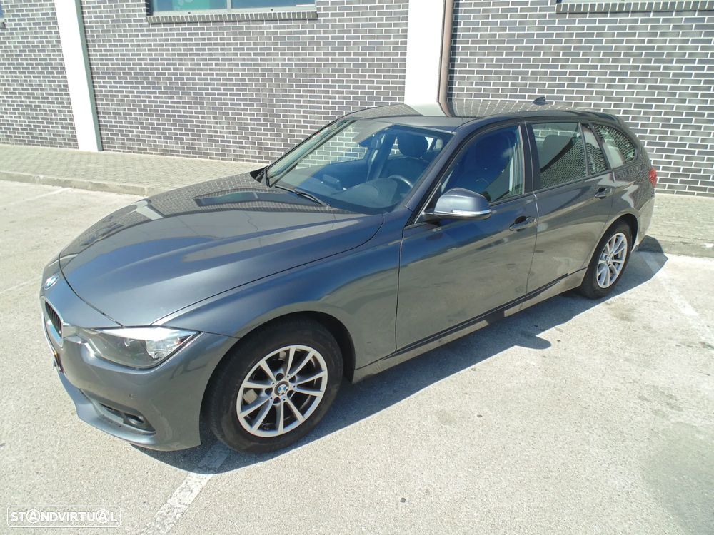 BMW 318 d Touring Line Luxury - 2