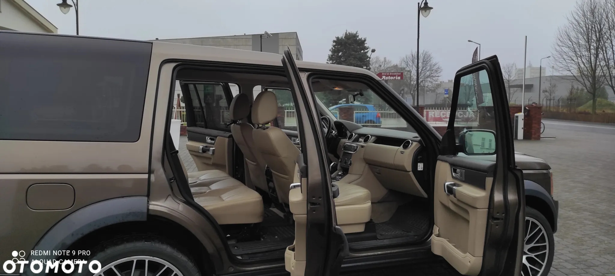 Land Rover Discovery IV 3.0 TD V6 HSE - 25