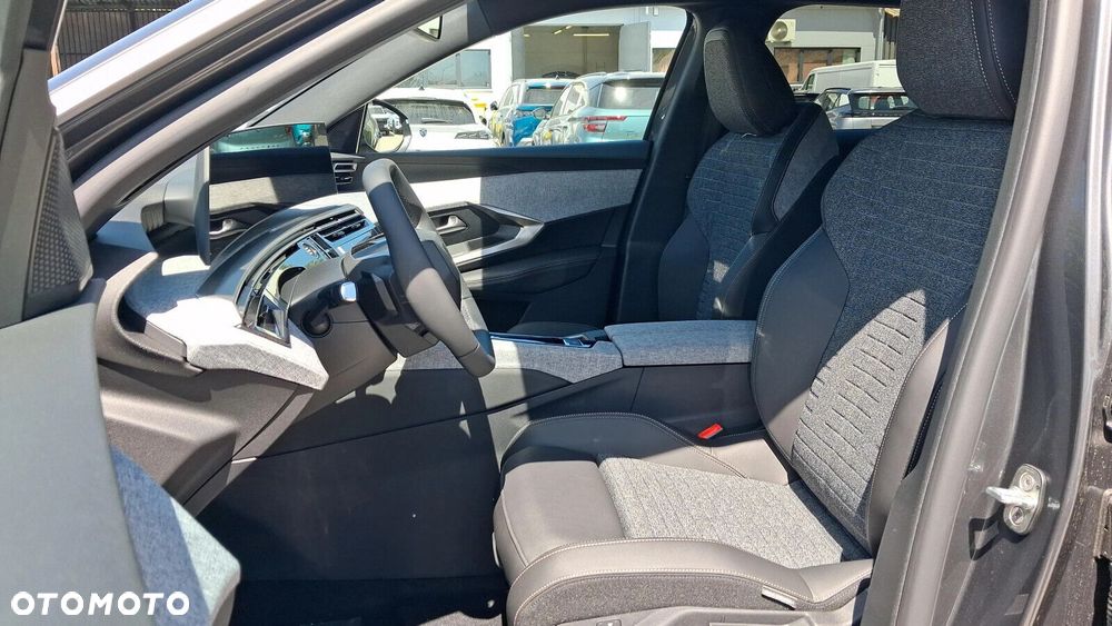 Peugeot 3008 1.2 PureTech mHEV Business e-DCS6 - 17