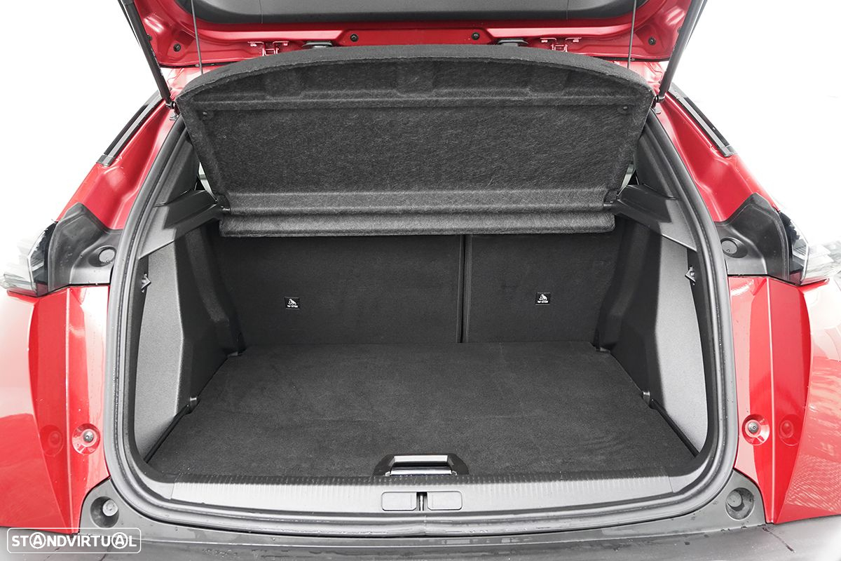 Peugeot 2008 1.2 PureTech Allure - 23