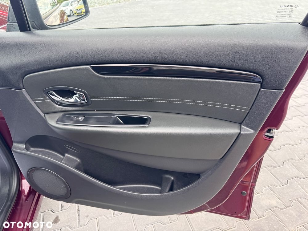 Renault Grand Scenic ENERGY TCe 115 Bose Edition - 11