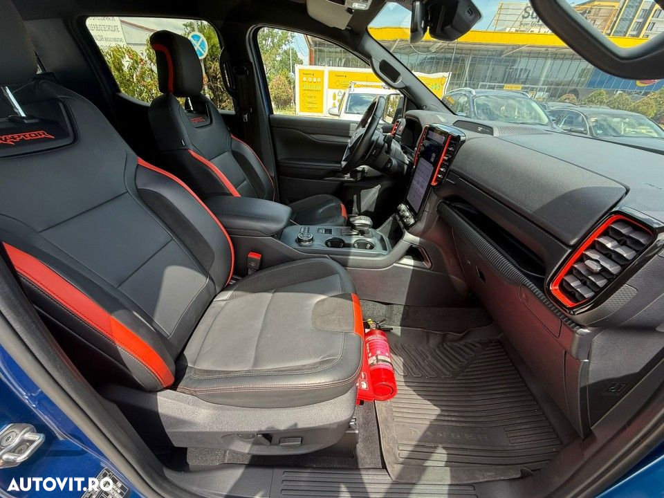 Ford Raptor - 16