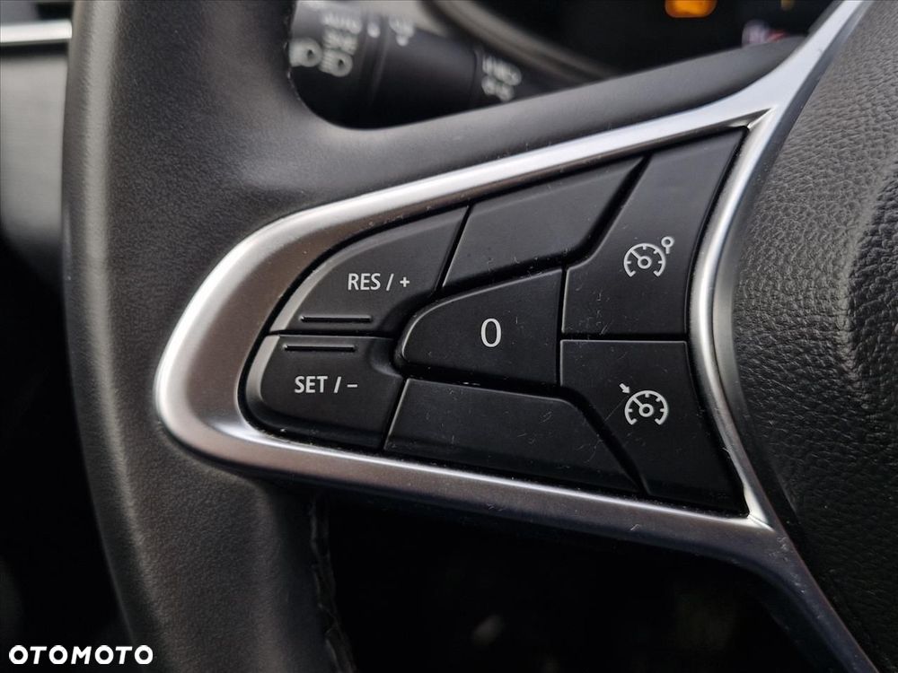 Renault Clio - 21