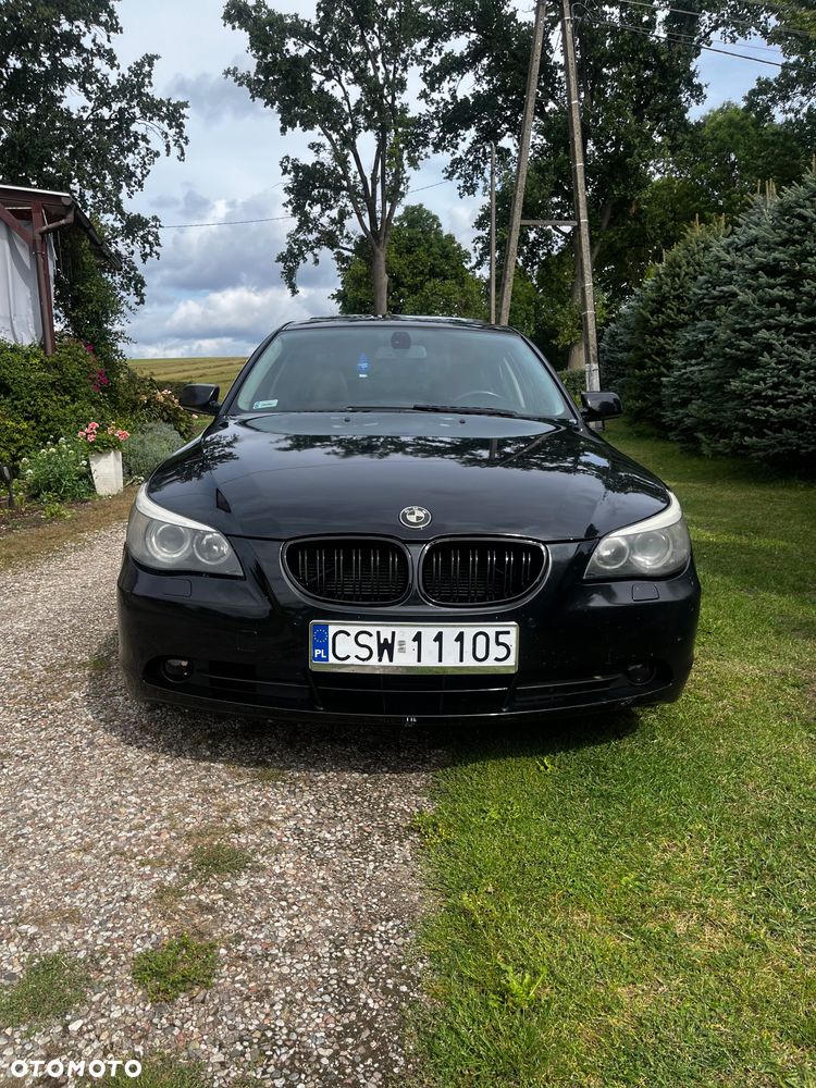 BMW Seria 5 523i - 5