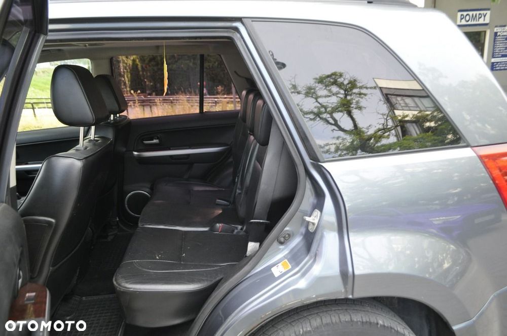 Suzuki Grand Vitara - 12