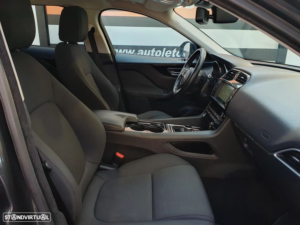 Jaguar F-Pace 2.0 i4D Pure Aut. - 4
