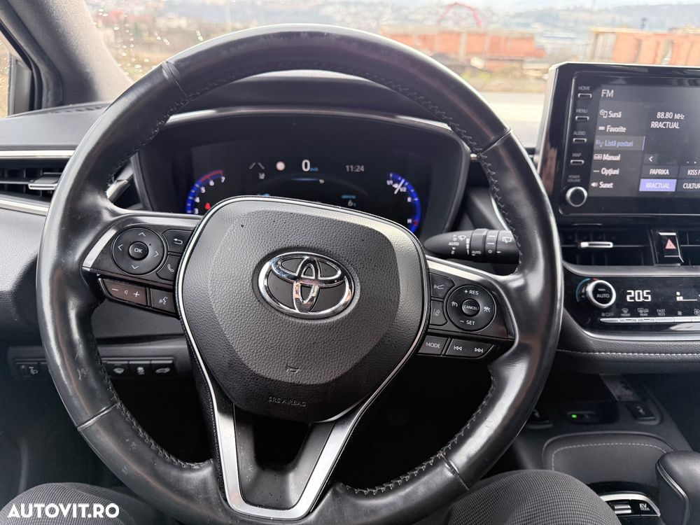 Toyota Corolla 1.8 HSD Business - 24