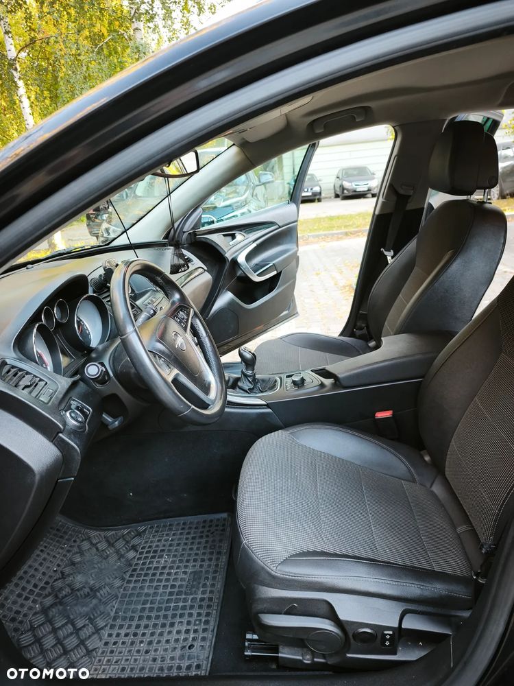 Opel Insignia - 17