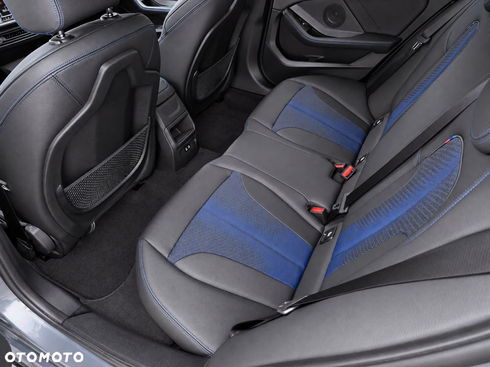 BMW Seria 1 120d M Sport Shadow sport - 24