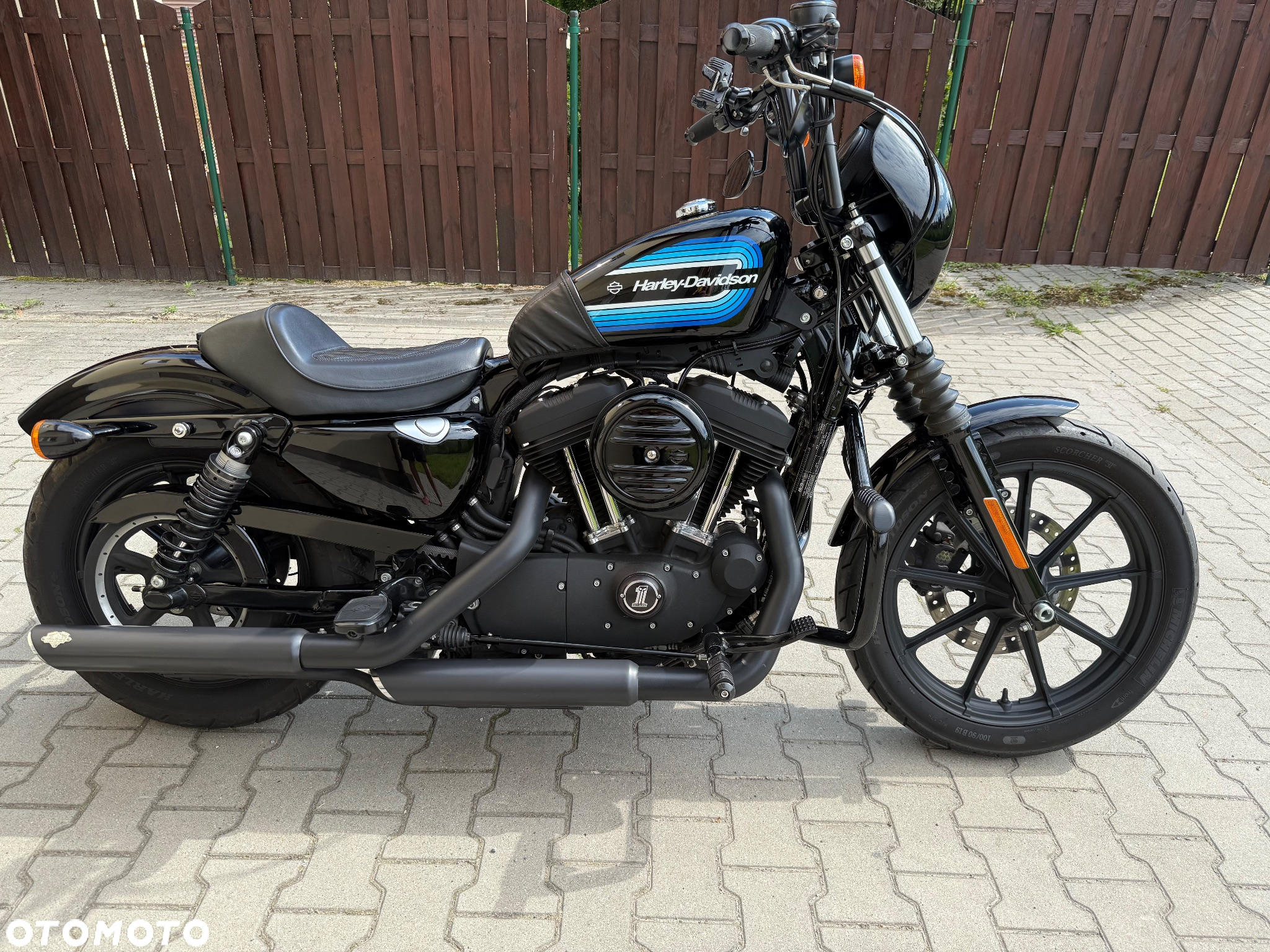 Harley-Davidson Sportster Iron 1200 - 2