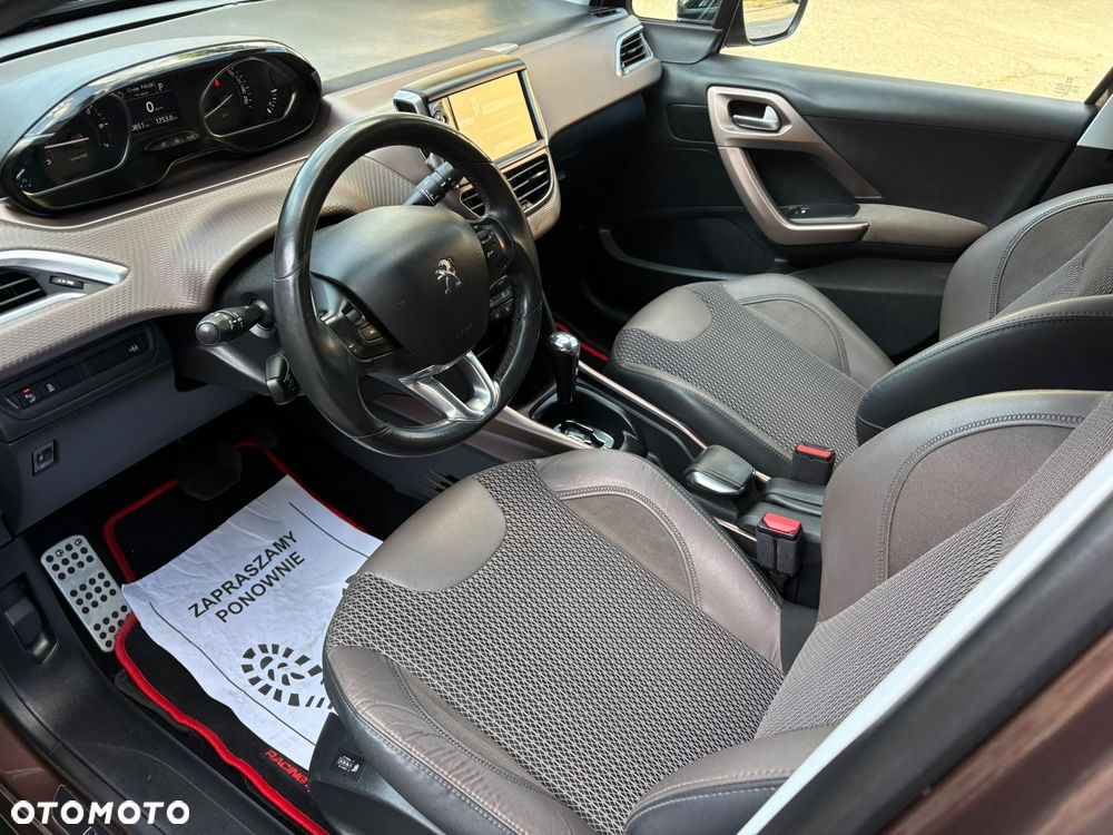 Peugeot 2008 120 VTI Automatik Allure - 25