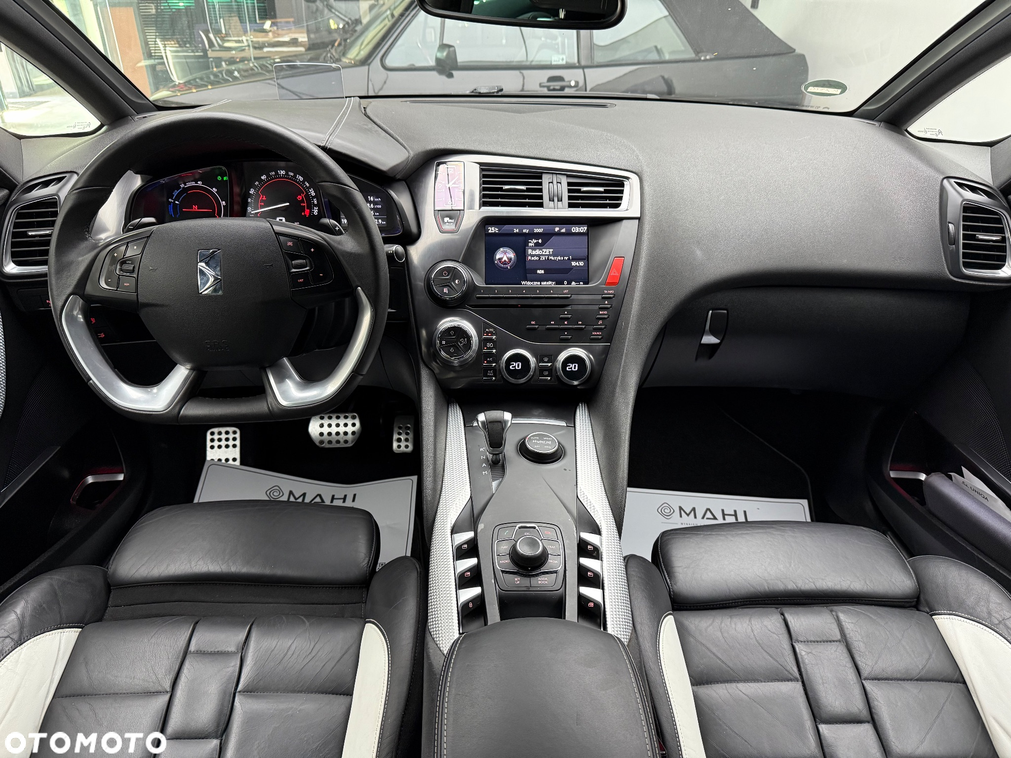 Citroën DS5 2.0 HDi Hybrid4 SportChic MCP - 20