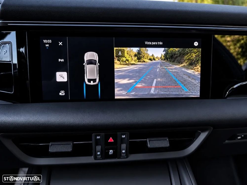 Porsche Macan Electric 4 - 20