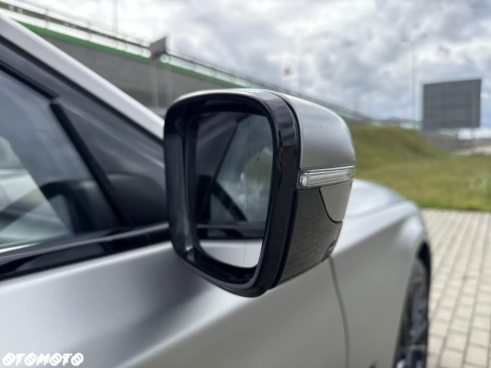 BMW Seria 7 750i xDrive sport - 18