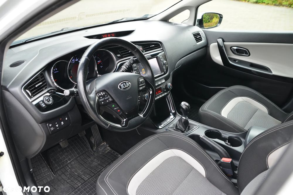 Kia Ceed 1.6 GDI L Business Line - 5