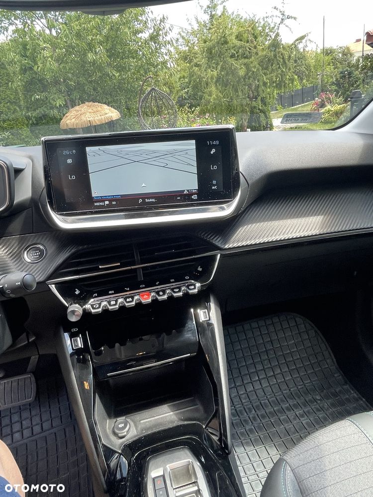 Peugeot 208 - 6