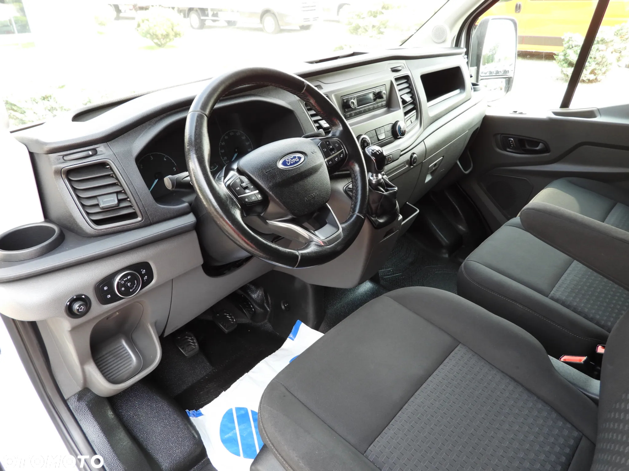 Ford TRANSIT  FURGON TEMPOMAT LEDY KLIMATYZACJA 130KM [ U82455 ] - 3