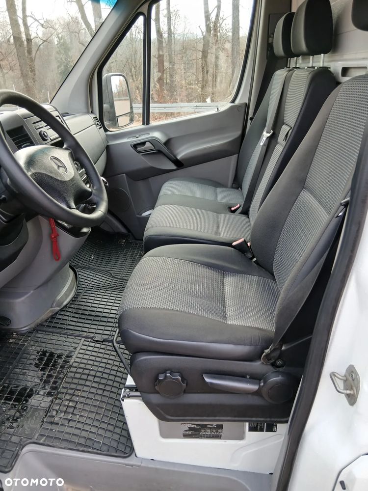 Mercedes-Benz Sprinter - 7