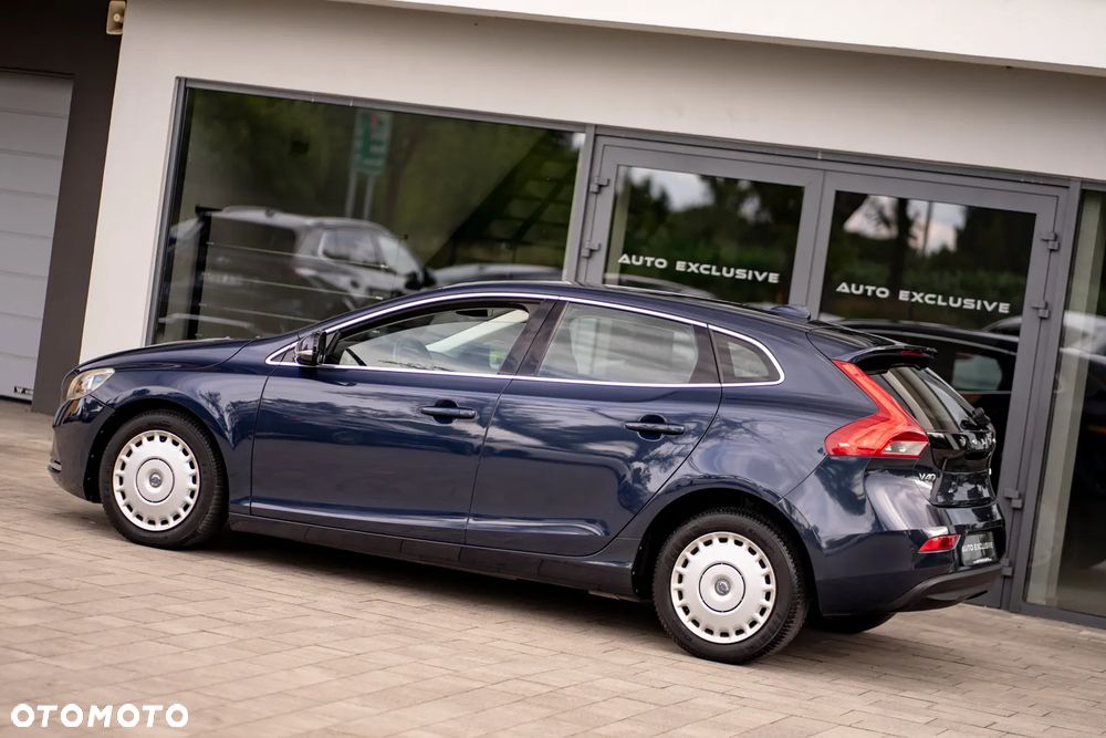 Volvo V40 D2 - 18