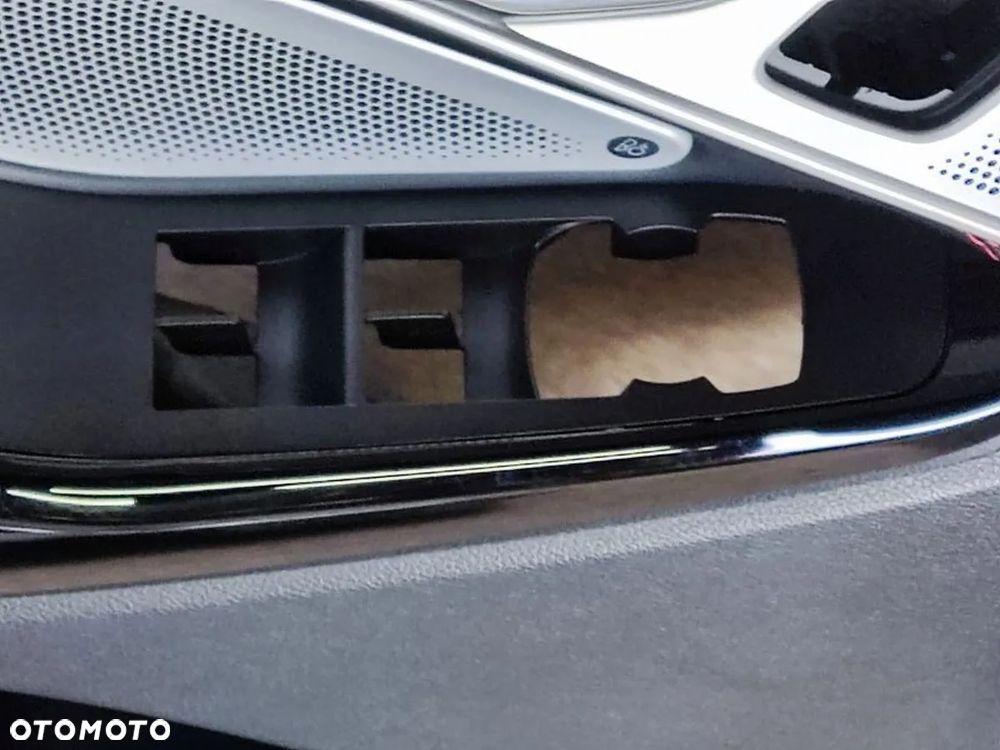 FORD EXPLORER od 2020r Fotele Kanapy Boczki 7 osób - 11