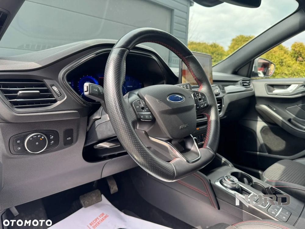 Ford Focus 1.5 EcoBlue Start-Stopp-System ST-LINE - 12
