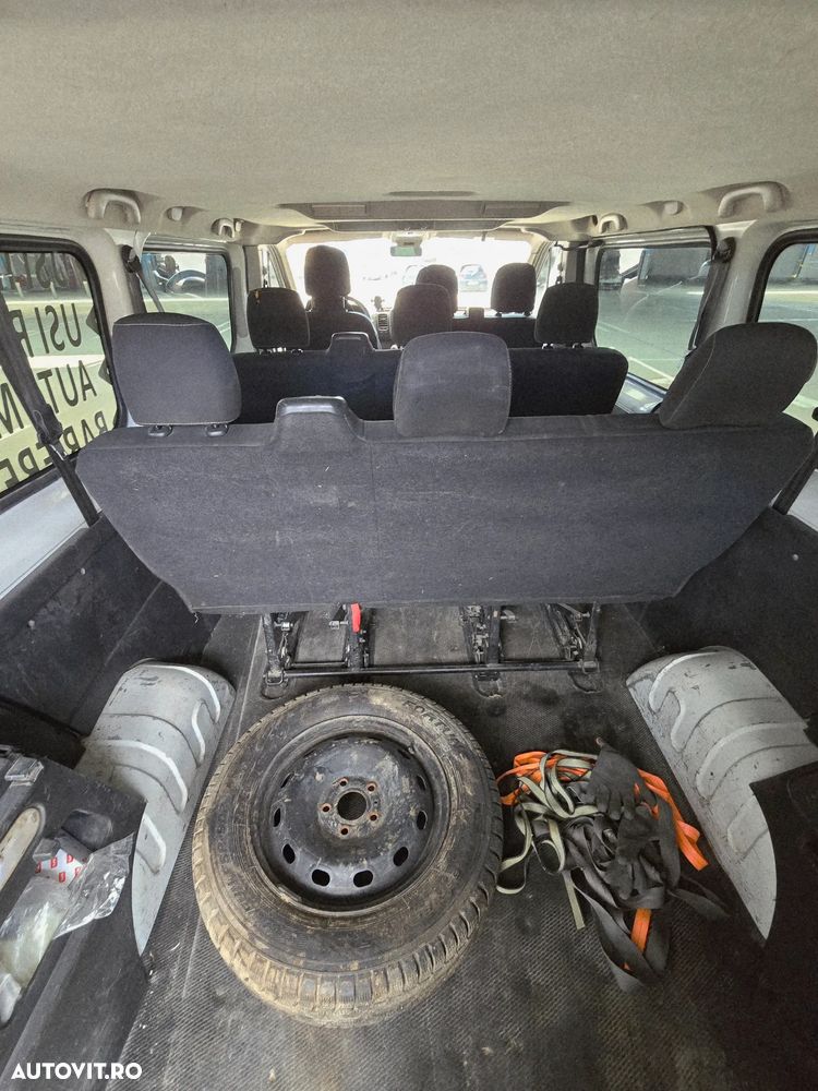 Renault Trafic Combi L2H1 7+1 Expression - 13