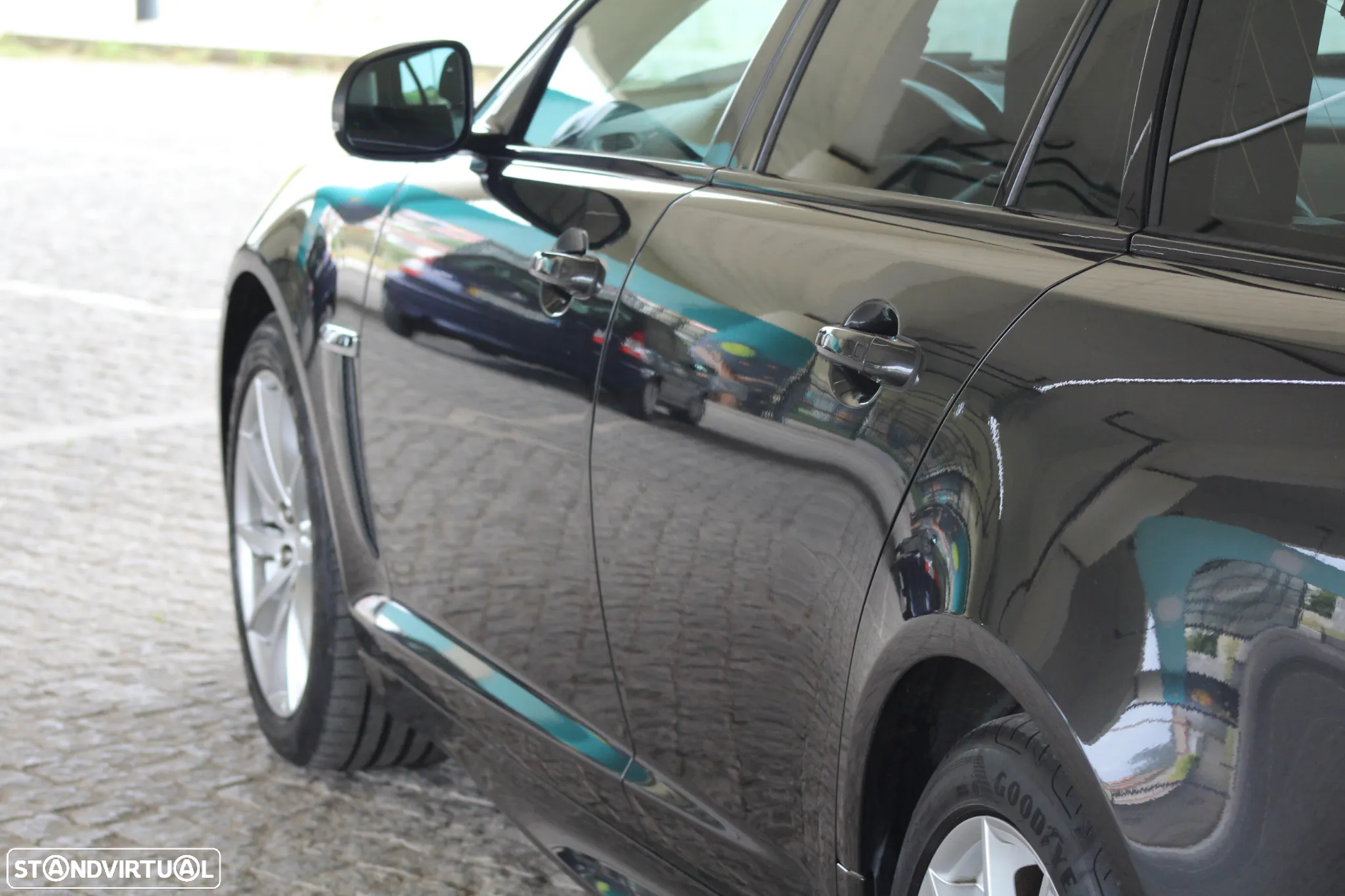 Jaguar XF Sportbrake 2.2 D R-Sport - 14
