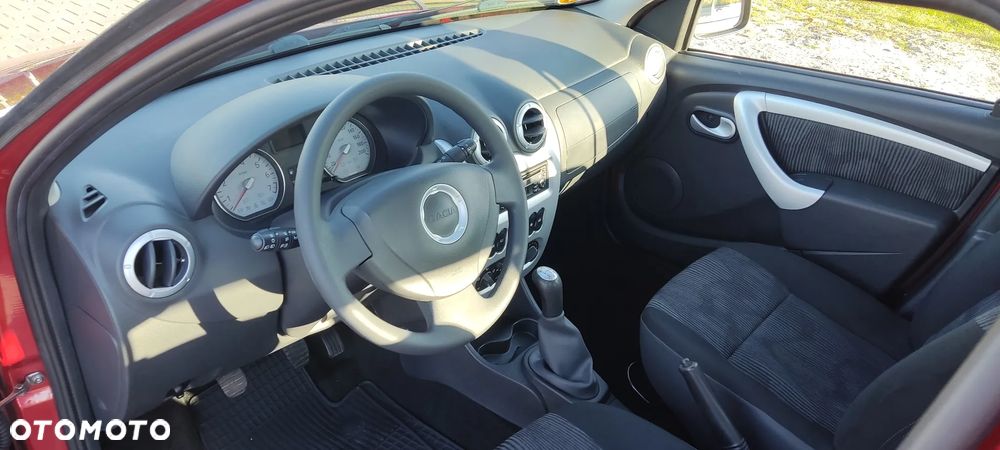 Dacia Sandero Stepway 1.6 - 10