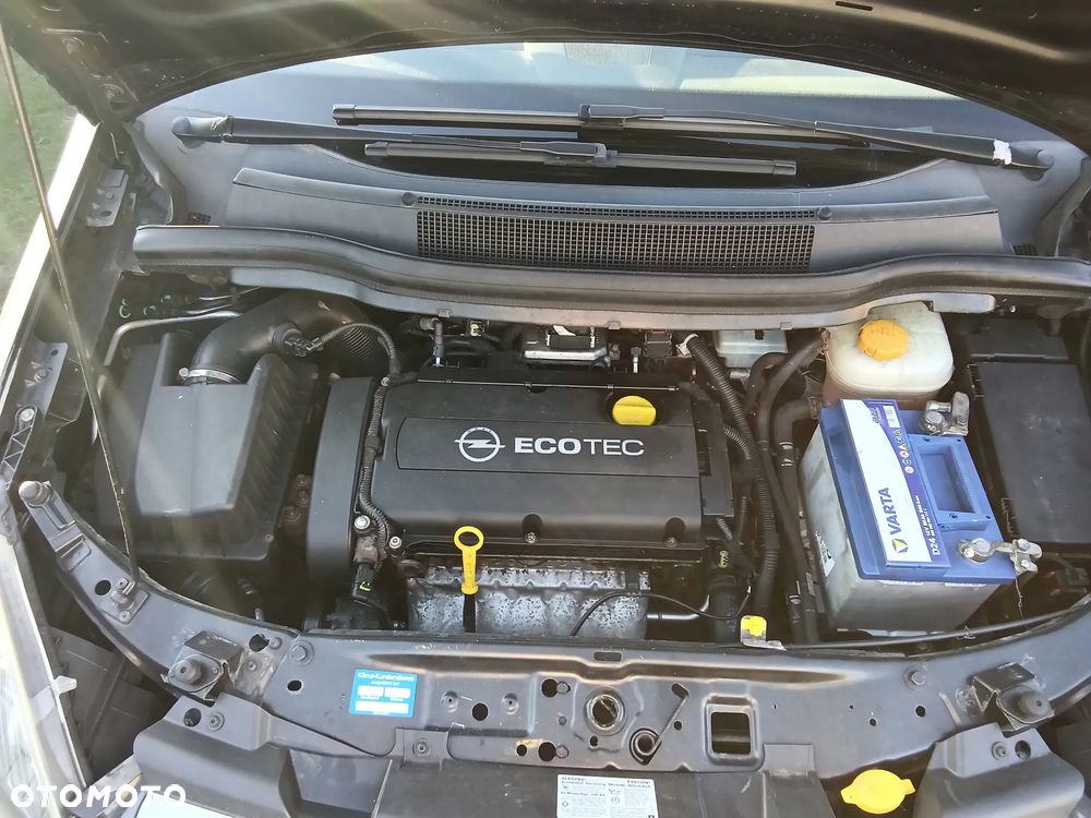 Opel Zafira 1.8 Cosmo - 31