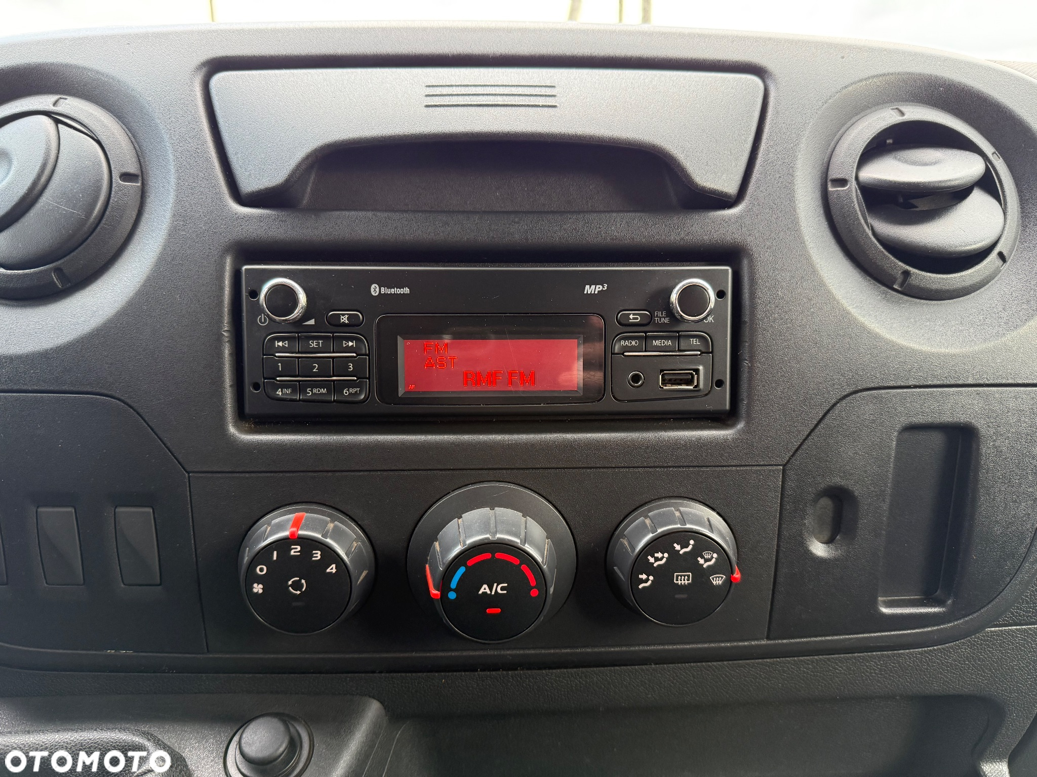 Renault Master - 15