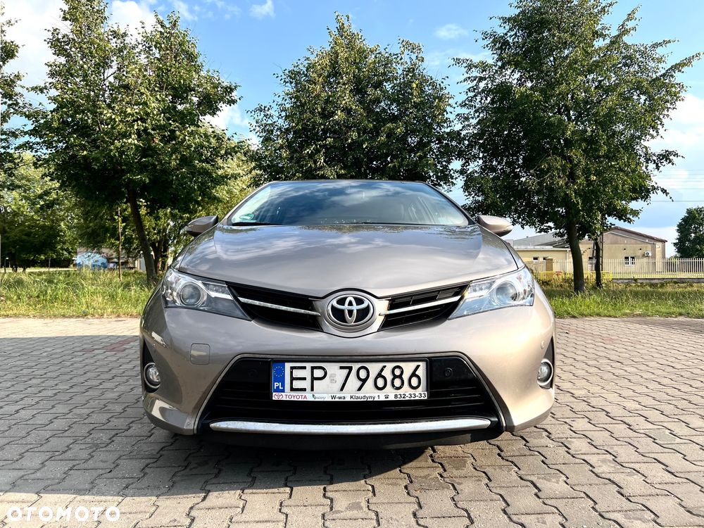 Toyota Auris 1.6 Premium Comfort - 6