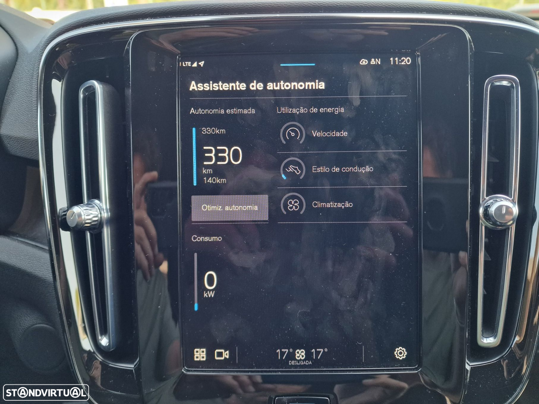 Volvo XC 40 Recharge Core - 33