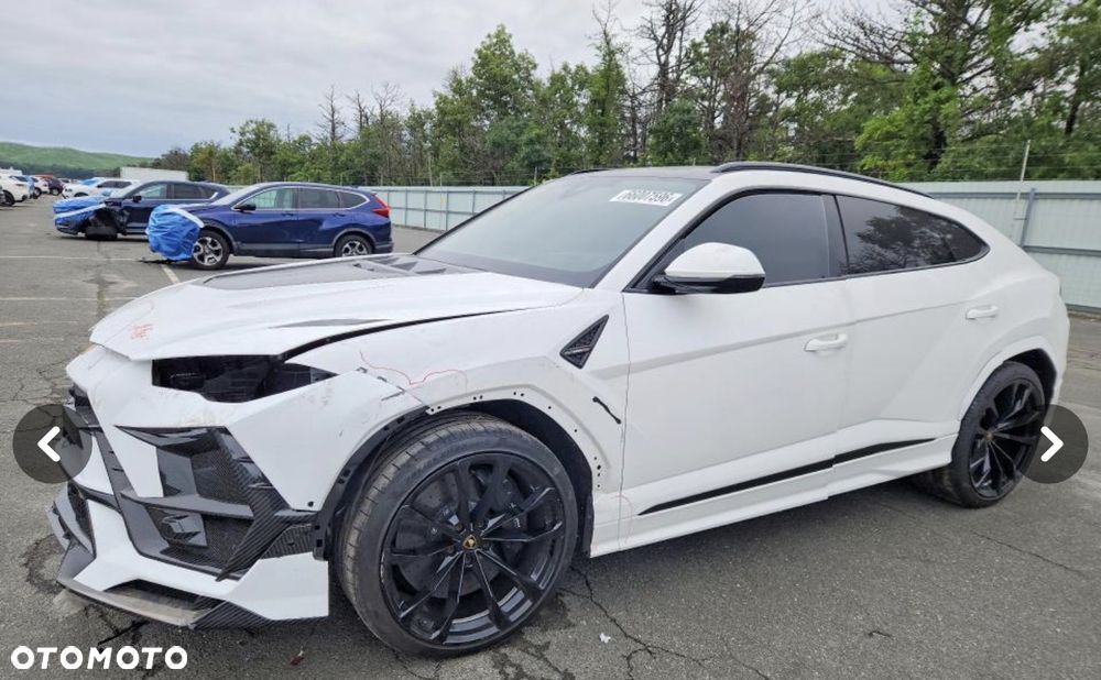 Lamborghini Urus - 6
