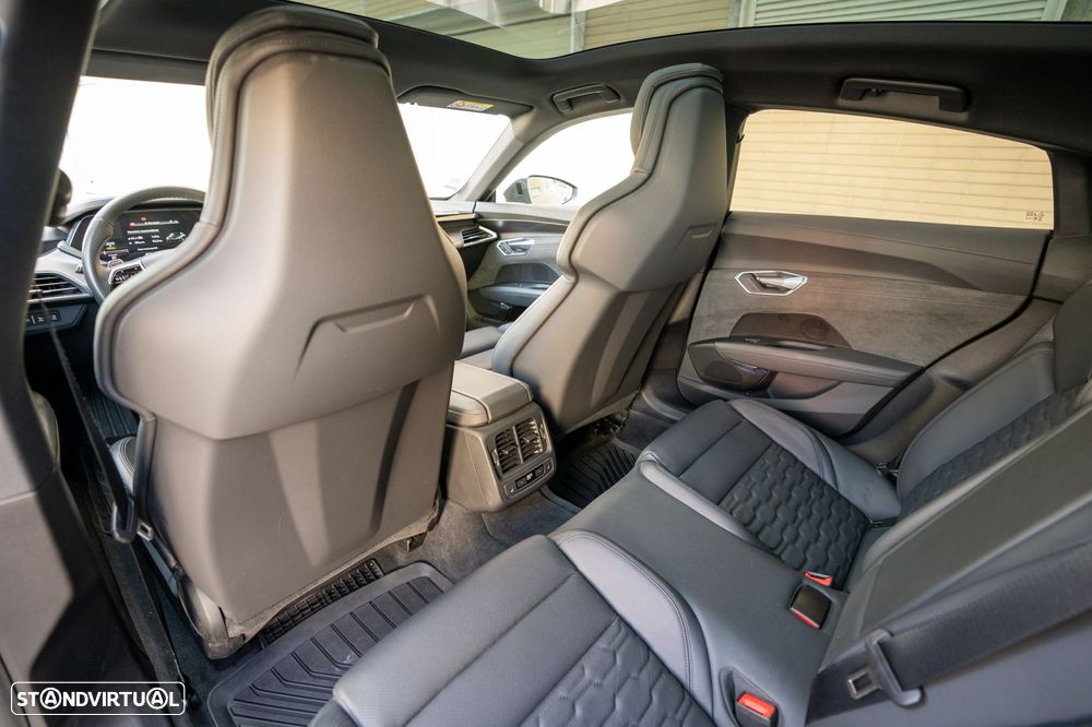Audi e-tron GT quattro - 15