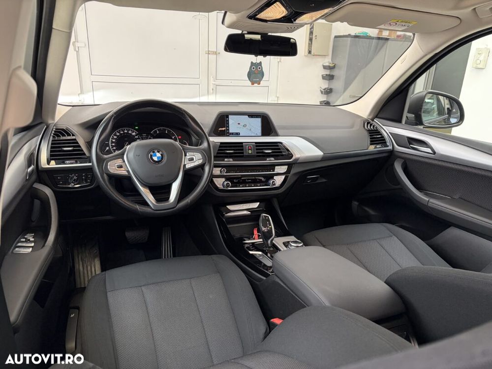 BMW X3 xDrive20d AT Standard - 9