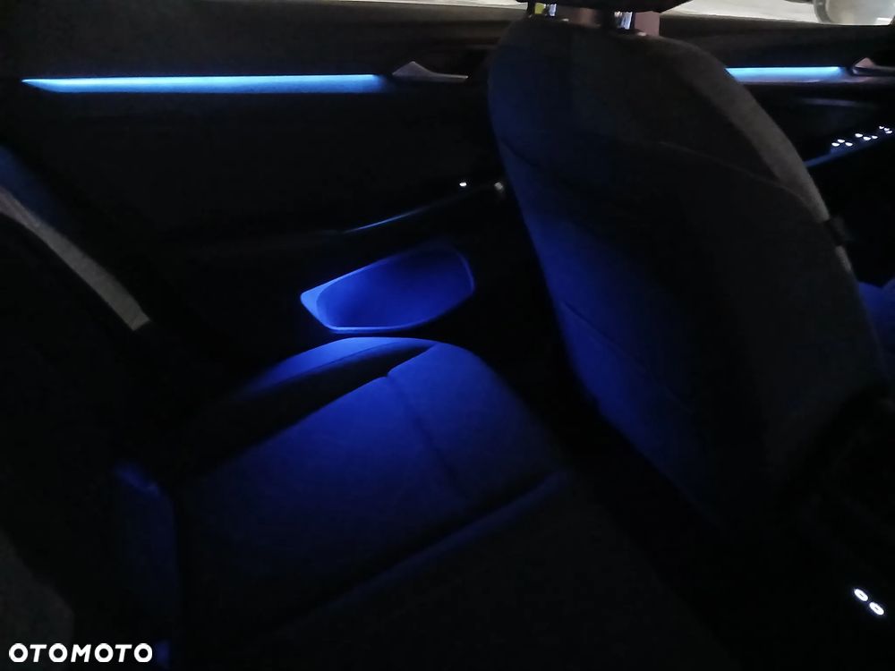 Volkswagen Golf 1.0 TSI Life - 24