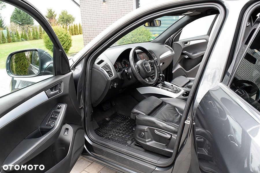 Audi Q5 3.2 FSI Quattro S tronic - 23