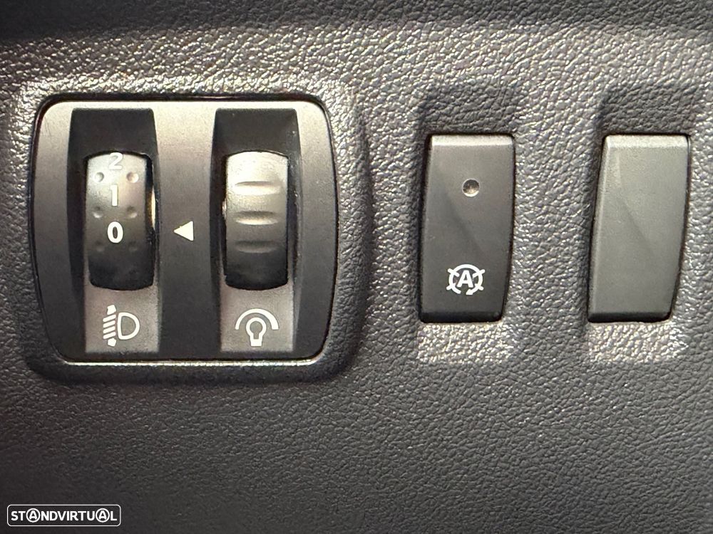 Renault Captur ENERGY TCe 120 EDC Intens - 38