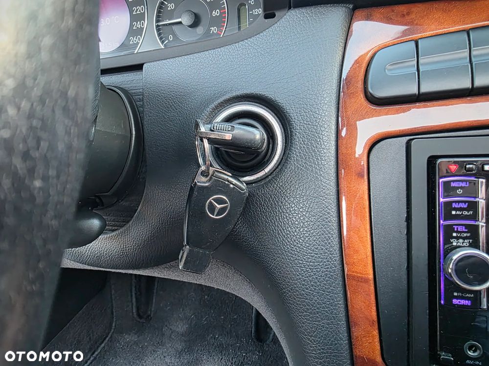 Mercedes-Benz CLK - 38