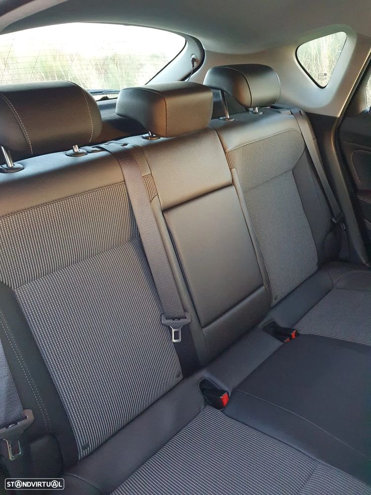 Opel Astra 1.7 CDTi Cosmo - 10