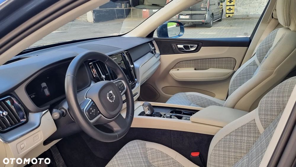 Volvo XC 60 B5 B AWD Inscription - 6