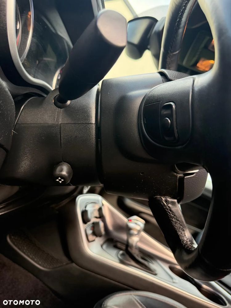 Dodge Challenger 3.6 SXT Plus - 19