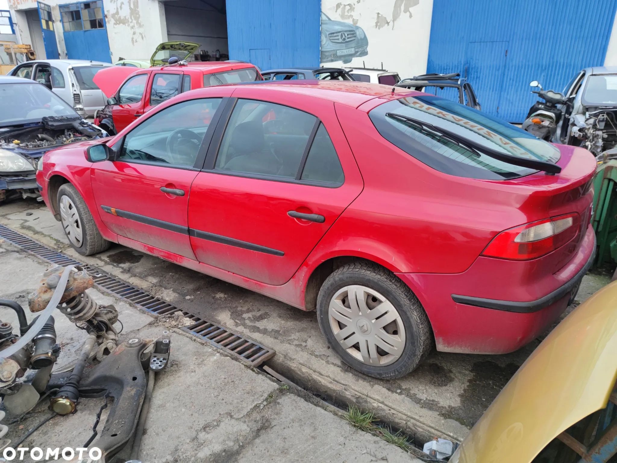 Renault laguna II silnik 1.8 16v lakier OV731 na części - 1