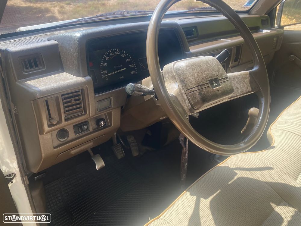 Mitsubishi L200 2.5 D - 4