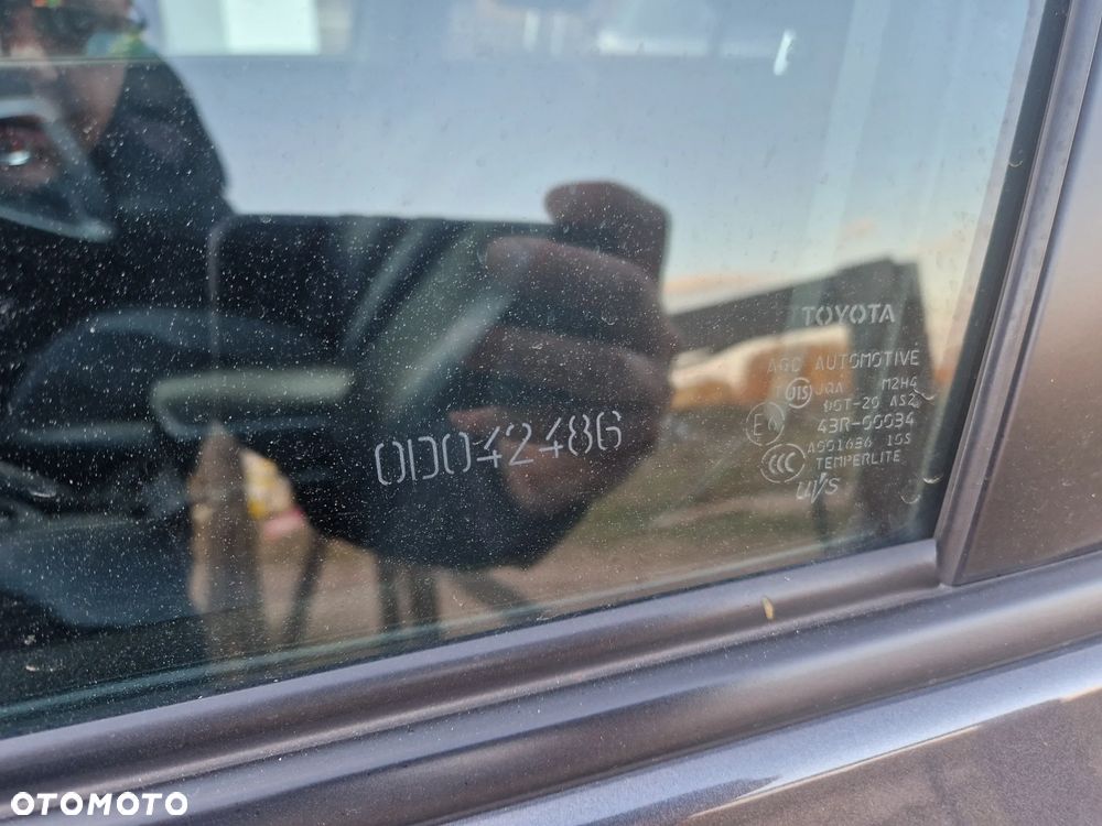 Toyota RAV4 2.2 D-4D 4x4 Automatik Executive - 10