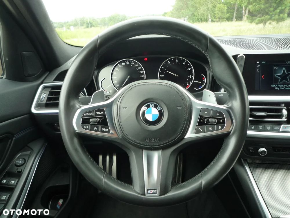 BMW Seria 3 330i M Sport sport - 32